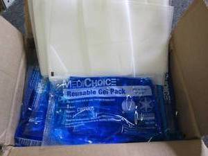 lot 322 image: case of 24 reusable gel packs 6 inc...