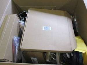 lot 412 image: box of misc please see pictures...