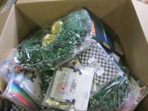 lot 416 image: box of misc please see pictures...