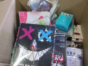 lot 419 image: box of misc please see pictures...
