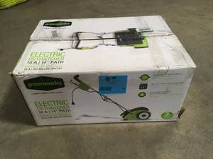 lot 30 image: 14 in. 10 Amp Dethatcher by Greenworks Customer Returns See Pictures
