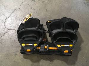 lot 49 image: 20.5 3-Piece Tradesman Tool Belt Set, Black with ClipTech heavy duty construction and 27 pockets with hammer loop by TOUGHBUILT Customer Returns See Pictures
