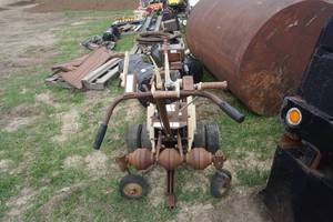 Turfco Brand The Pied Piper Power Oscillating Pipe and Wire Plow