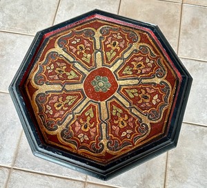 lot 22 image: Unique and Fun Painted Accent Table