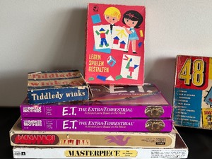 lot 24 image: Variety of Vintage Games including ET Board Game