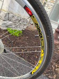 lot 90 image: Mens Schwinn Trail Way 21 Speed Bike