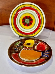 lot 66 image: Two Desimone Italian Pottery Plates