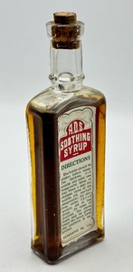lot 52 image: Vintage Medicine Bottle Remedy for Fretting of Children