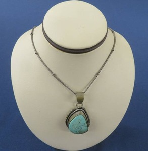 925 STERLING AND TURQUOISE NECKLACE