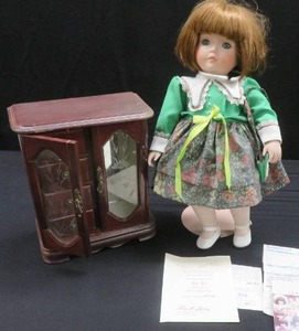 GOEBEL  BETTY JANE CARTER DOLL PLUS