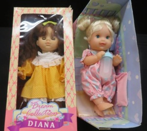 2 VINTAGE DOLLS