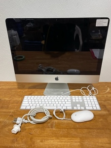 lot 15 image: Apple iMac 21.5 Desktop Computer Mid 2011