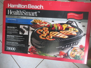 lot 213 image: HAMILTON BEACH HEALTH SMART GOURMET GRILL - NEW IN BOX