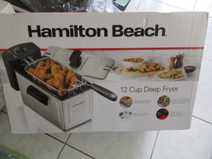 lot 217 image: HAMILTON BEACH 12 CUP DEEP FRYER - NEW IN BOX
