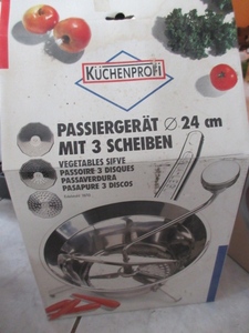 lot 227 image: KITCHEN TOOLS - BRAND NEW