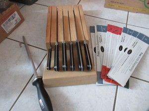 lot 238 image: WUSTHOF CHEFS KNIVES WITH BLOCK AND SHARPENER
