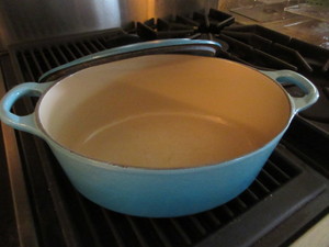 lot 257 image: LE CREUSET #23 DUTCH OVEN