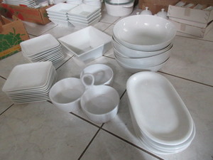 lot 288 image: CRATE AND BARREL DISHES IN WHITE