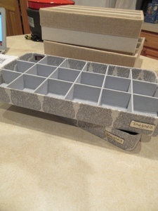 lot 146 image: CLOTH SEPARATED STORAGE TRAYS