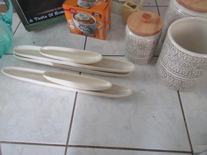 lot 297 image: CANISTERS, BLUE PLATE SPECIAL AND MORE KITCHEN ITEMS