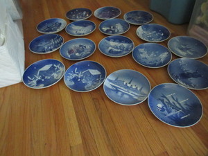 lot 416 image: BING & GRONDAHL PLATES