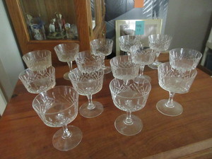 lot 449 image: MONT ROYALE VINTAGE LEAD CRYSTAL - MRC2 PATTERN- SHERBERTCHAMPAGNE GLASSES