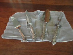 lot 477 image: GORHAM STERLING SILVER FLATWARE - KING EDWARD PATTERN - 4 PC SERVING SET