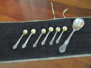 lot 480 image: GORHAM STERLING SILVER FLATWARE - KING EDWARD PATTERN - SALT SPOONS WITH GOLD WASH BOWLS