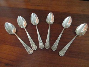 lot 481 image: WHITING,MADAME JUMEL,  STERLING SILVER CITRUS SPOONS
