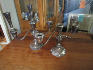 lot 483 image: GORHAM SILVER PLATED CANDLEABRAS