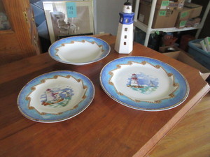 lot 508 image: FITZ & FLOYD OMNIBUS  SHORE LIGHTS DINNERWARE SET