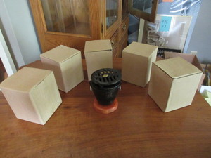 lot 527 image: INDIVIDUAL, CAST IRON, MINI HIBACHI  SMORES GRILLS-BRAND NEW