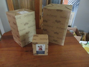 lot 534 image: JIM SHORE SANTA FIGURINES - NEW IN ORIGINAL BOXES