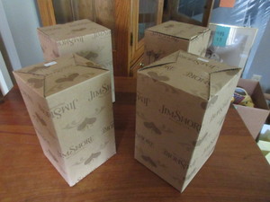 lot 536 image: JIM SHORE SANTAS FROM AROUND THE WORLD - NEW IN ORIGINAL BOXES