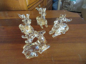 lot 557 image: ELEGANT, CUT GLASS DEER FIGURINES