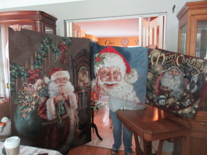 lot 571 image: CHRISTMAS TAPESTRIES
