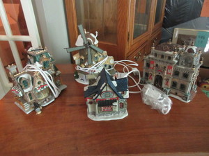 lot 575 image: LIGHT UP CERAMIC HOLIDAY VILLAGE SHOP BUILDINGS