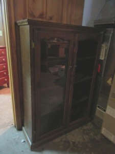 lot 176 image: CABINET WITH GLASS DOORS