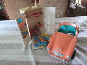 lot 340 image: BARBIE AUSTIN HEALEY CAR AND BARBIE SUZY GOOSE WARDROBE