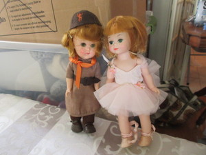 lot 352 image: GINNY AND ALEX DOLLS