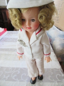 lot 355 image: SHIRLEY TEMPLE DOLL