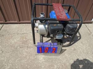 Approx 6 hp 2 water pump. Used condition Worked when taken out of service. As shown.