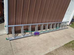 New Werner ladder. 24 225 lb rated capacity. THIS ITEM HAS A RESERVE.