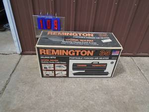 Remington 35000 BTU kersosene heater. Looks in good condition. As shown.