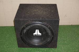 lot 1 image: JL Audio 12 Subwoofer in Box