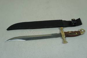 lot 12 image: Fixed Blade Knife with Inlaid Handle