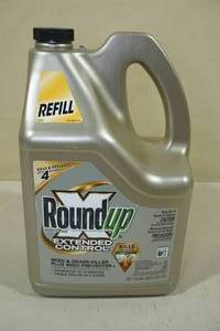 lot 18 image: 1.25 Gallon Roundup Extended Control Weed & Grass Killer