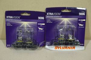 lot 33 image: 2 Packs Sylvania Xtravision Halogen Lamps -9006