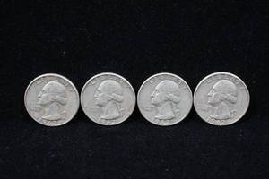 lot 136 image: 4 1962-D US Washington Silver Quarter Coins