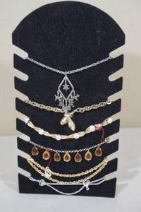 lot 148 image: 6 Necklaces
